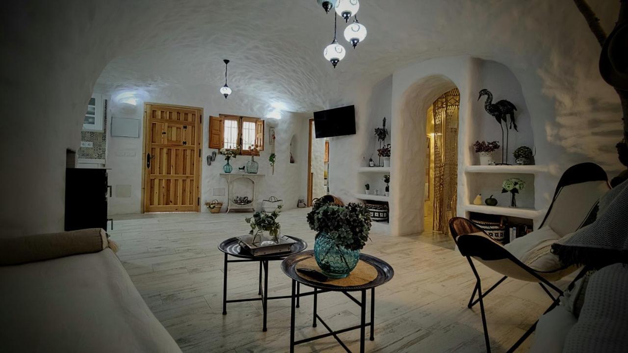 Cueva Otto Privada Villa Baza Luaran gambar