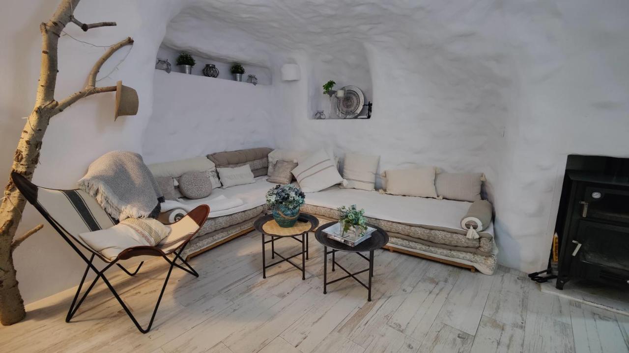 Cueva Otto Privada Villa Baza Luaran gambar