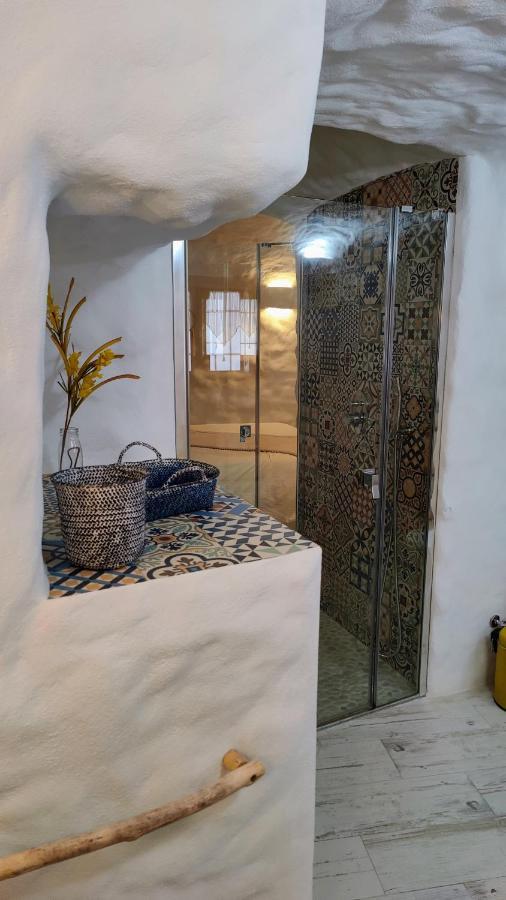 Cueva Otto Privada Villa Baza Luaran gambar